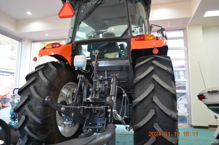トラクター MR70QMAXUER1 写真３