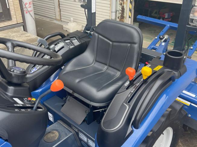 トラクター TQ143 写真７