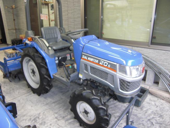 トラクター THS20-UKXZA3V　シンプルタイプ　フル装備 写真２