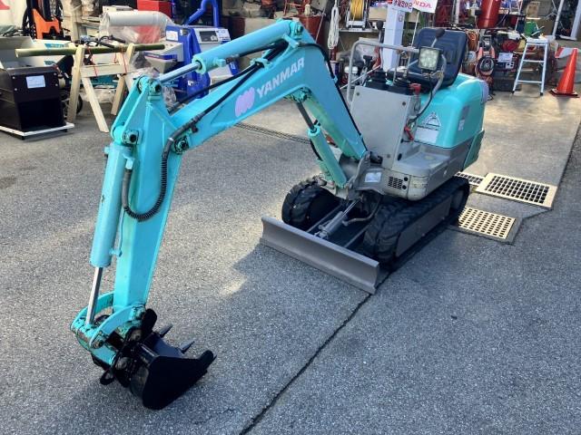 バックホー B08 写真２