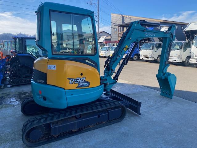 バックホー U-30-5 写真３