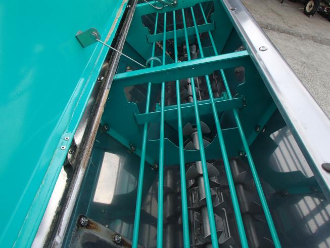 施肥機 LS1608-A 写真７