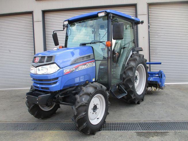 トラクター ATK300-UCY 写真２