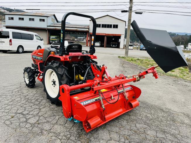 トラクター AF220 HST 写真４