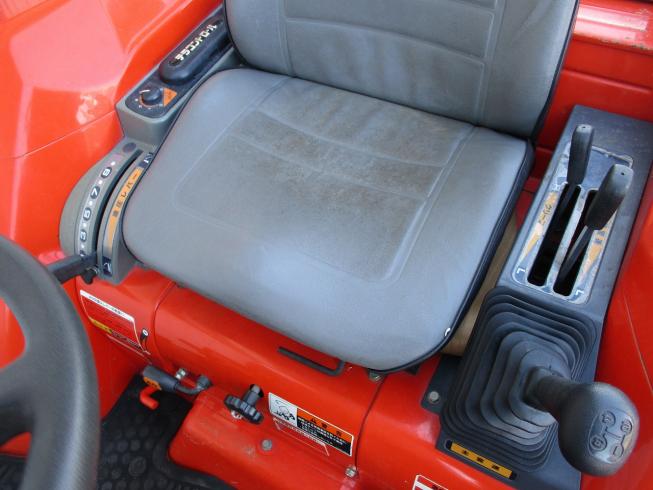 トラクター NX220（GL220） 写真５