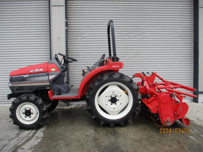トラクター MT201 写真３