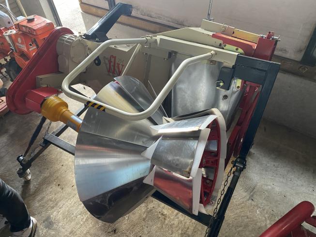 畦塗機 ジャイロパワー　FLY 写真４