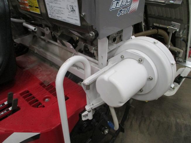 田植機 YR4J 写真８