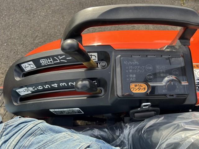 トラクター NB21SPMARF14 写真５