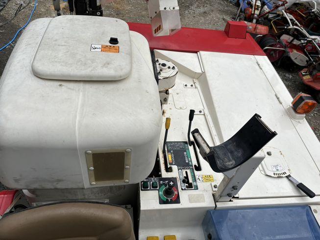 コンバイン GC323V 写真９