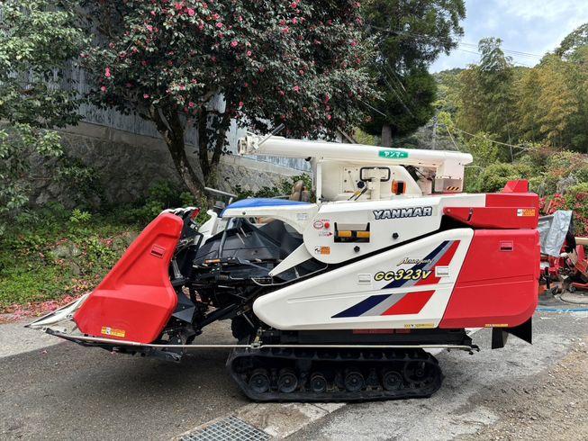 コンバイン GC323V 写真３