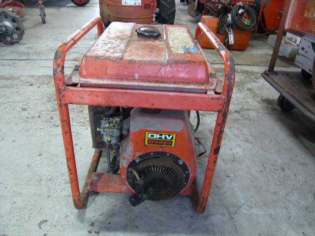 発電機 2600 ① 写真２