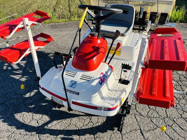 田植機 Pe-1 写真４