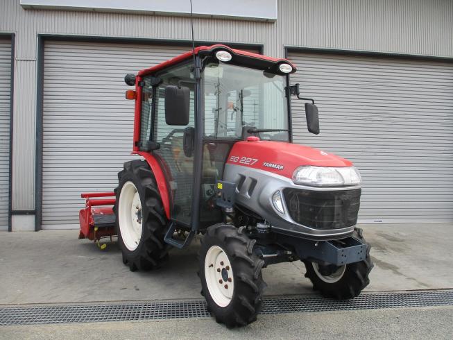 トラクター EG227 写真２