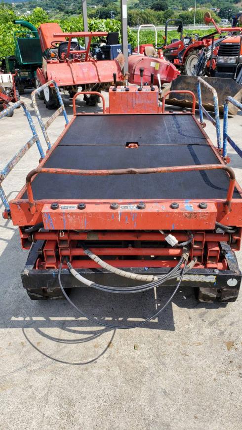 高所作業車 KL280E 写真４