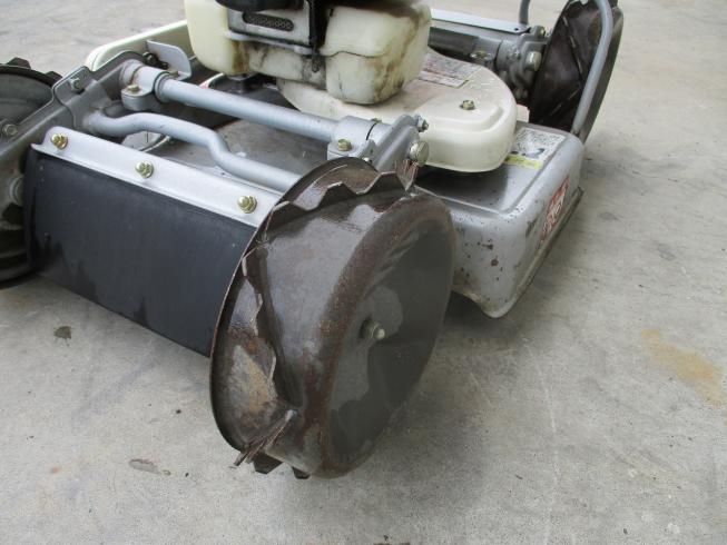 草刈機 AZ550 写真９