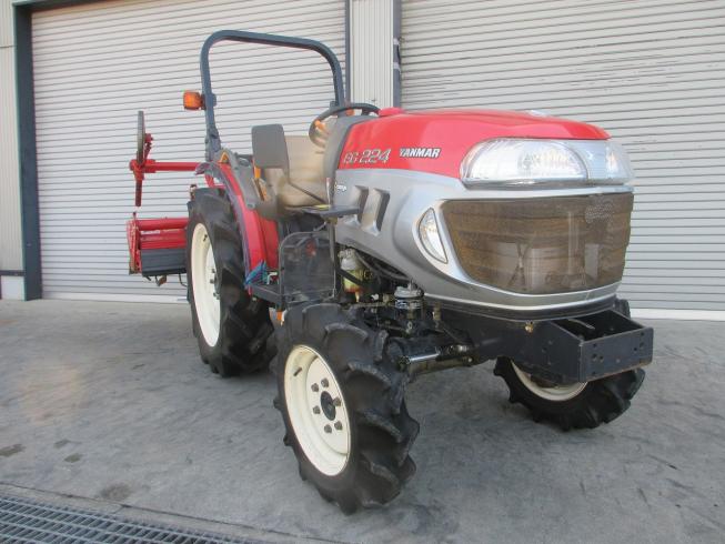 トラクター EG224 J-change 写真２