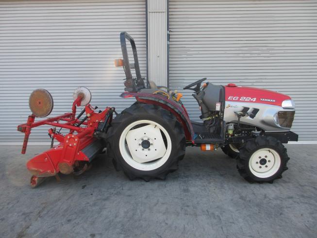 トラクター EG224 J-change 写真４