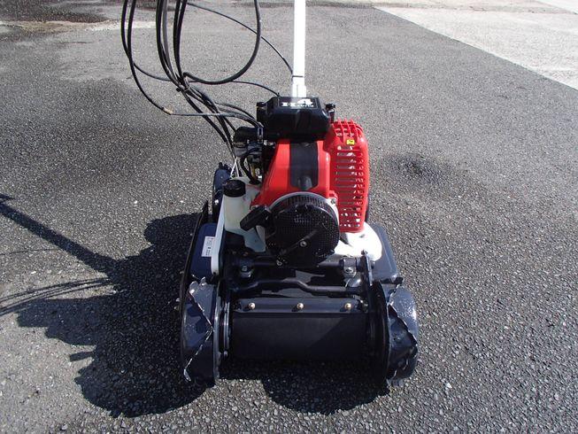 畦草刈機 AZ852AF 写真２