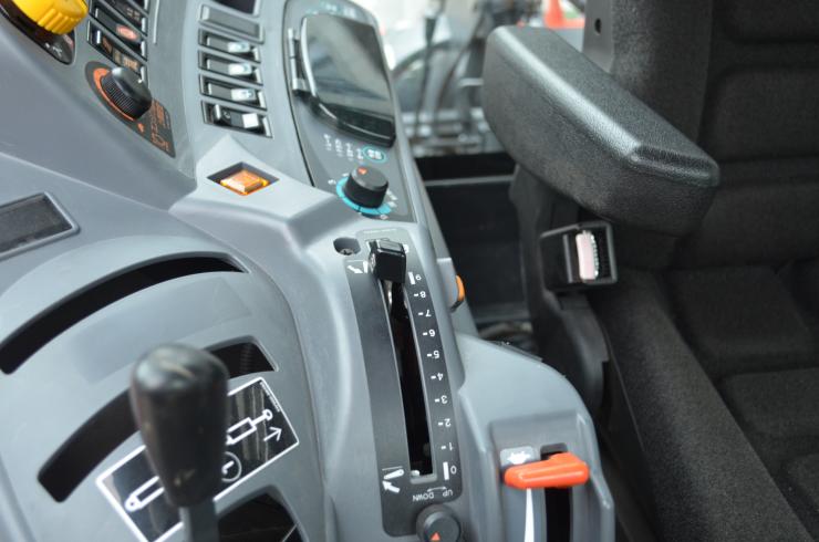 トラクター MR65QMAXUL1+RF24C 写真９