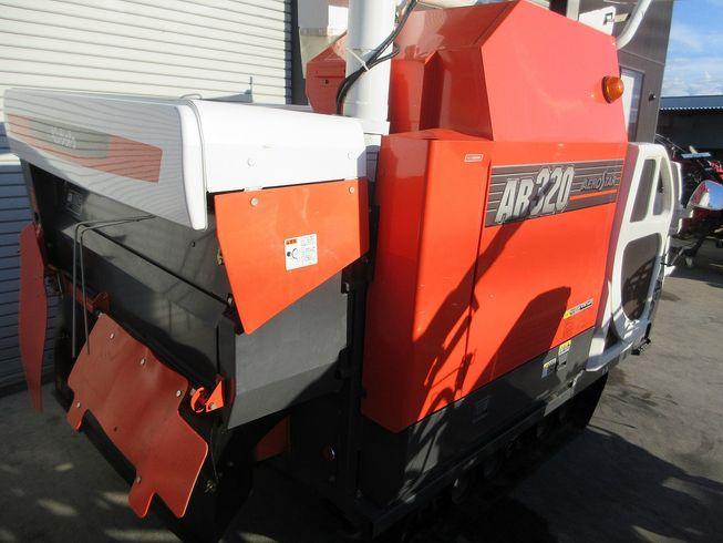 コンバイン AR320 写真３