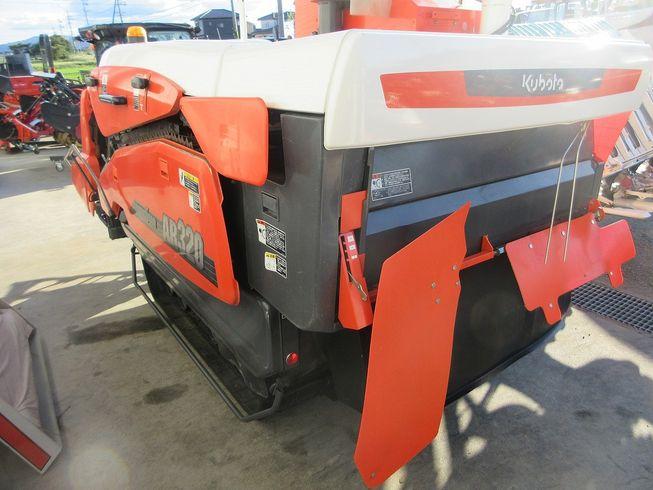 コンバイン AR320 写真２