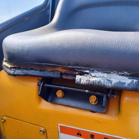 バックホー RX141 写真７