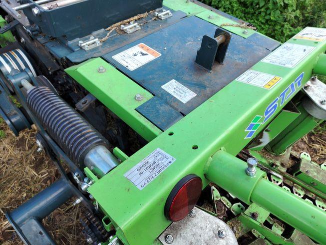 フォレージハーベスタ MFH4000RCR 写真７