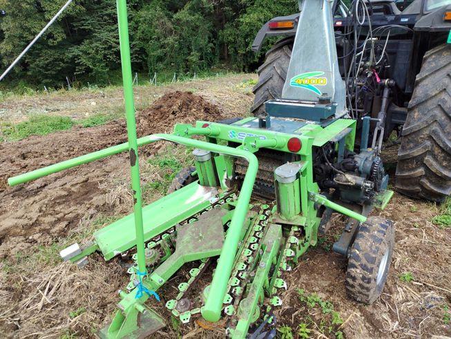 フォレージハーベスタ MFH4000RCR 写真２