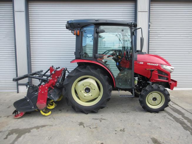 トラクター YT225 写真２