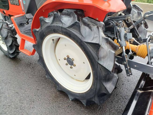 トラクター GB180 写真８