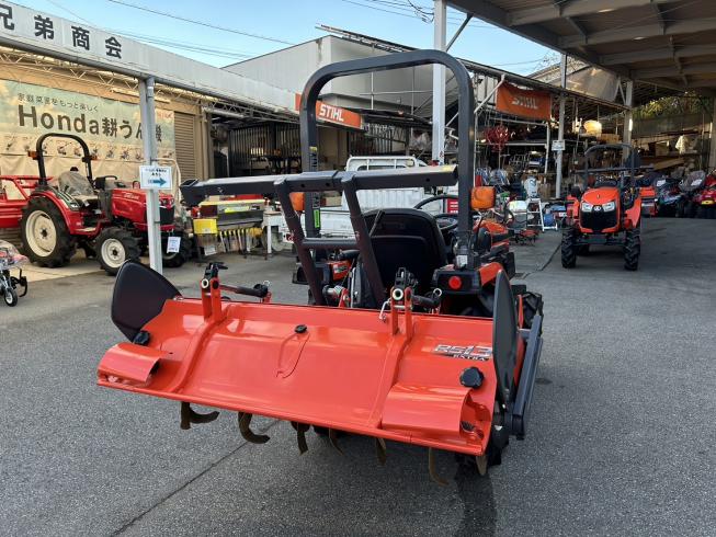 トラクター B17XBSMAG RF13 写真４