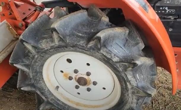 トラクター C144 写真３