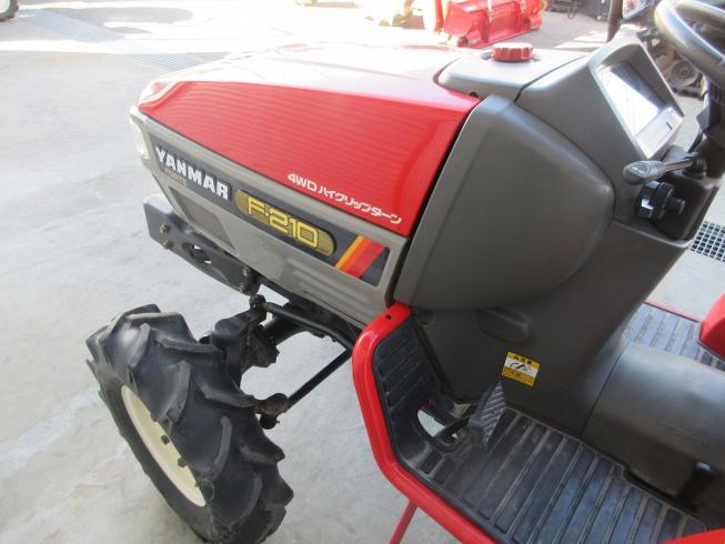 トラクター F210 写真７