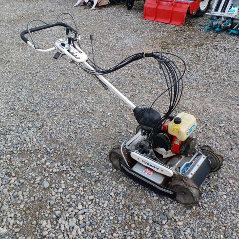 草刈機 AZ850A 写真２