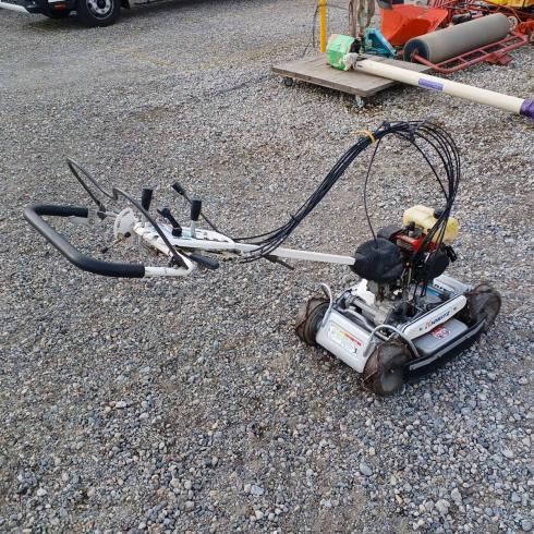 草刈機 AZ850A 写真４