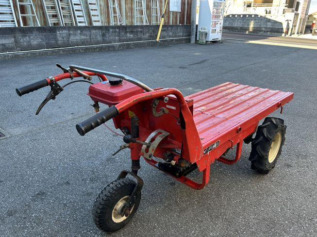 運搬機 GM-33 写真２