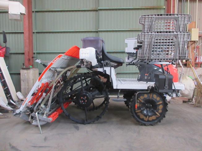 田植機 AW4-GF 写真３