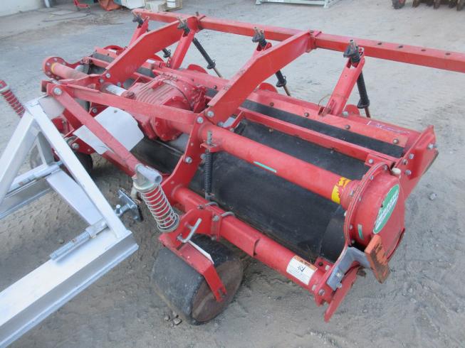 ロータリー KRU240T 写真５