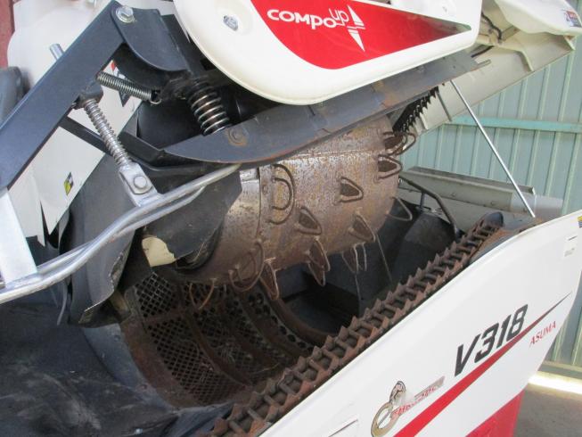 コンバイン V318 写真７