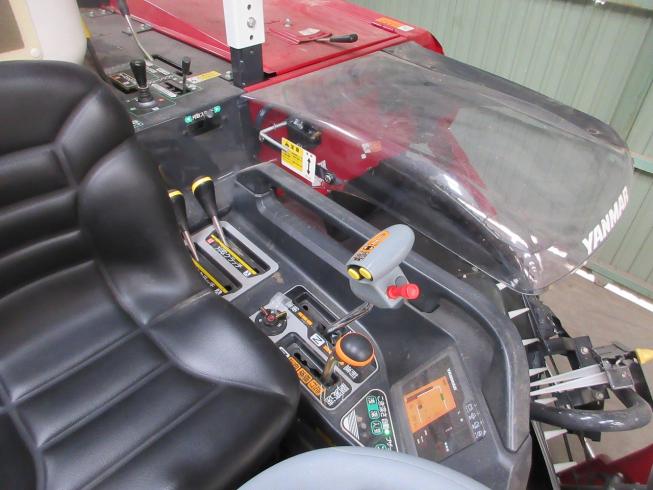 コンバイン YH223 写真６