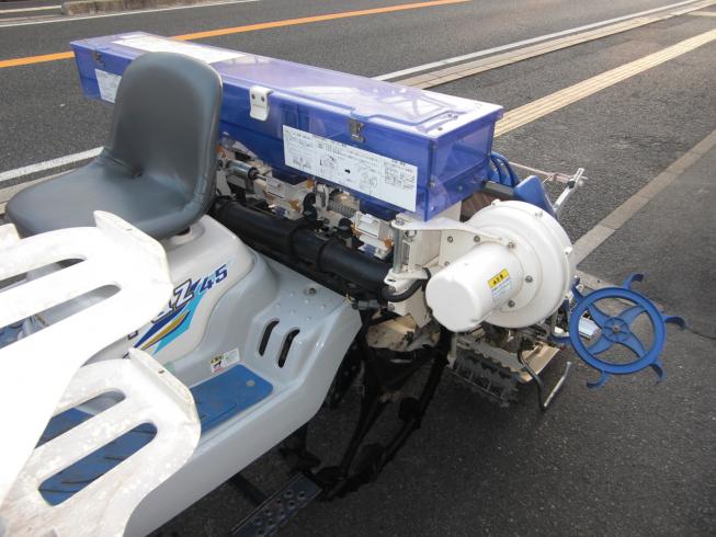 田植機 PQZ45-DULF　パワステ　枕地ならしロータ　施肥機付 写真９