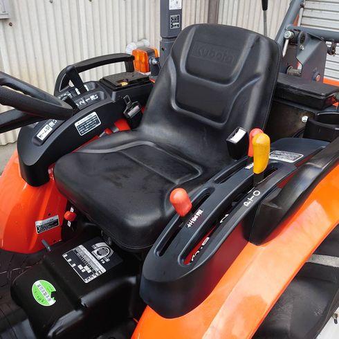 トラクター NB23 写真４