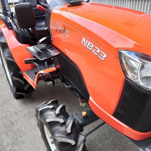 トラクター NB23 写真３