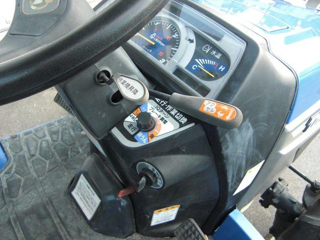 トラクター TH255-QA15D　IQターン　サンバイザー付 写真７