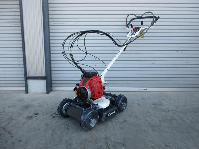 草刈機 AZ852AF 写真２