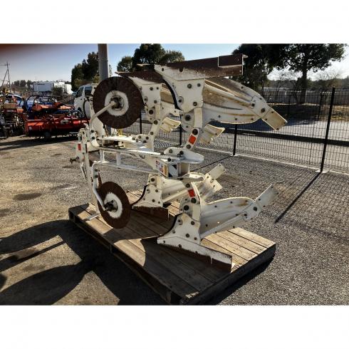 アクスルプラウ RQY182C 写真２