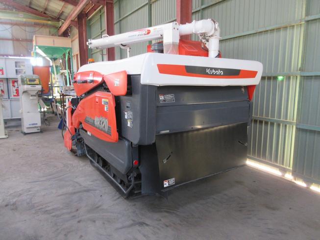 コンバイン AR320 写真３