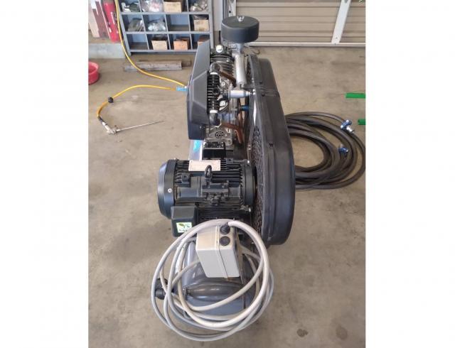 コンプレッサー TFP22CF-10M6 写真４