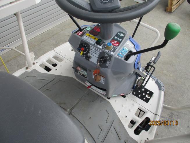 田植機 PQZ43-DULF 写真７